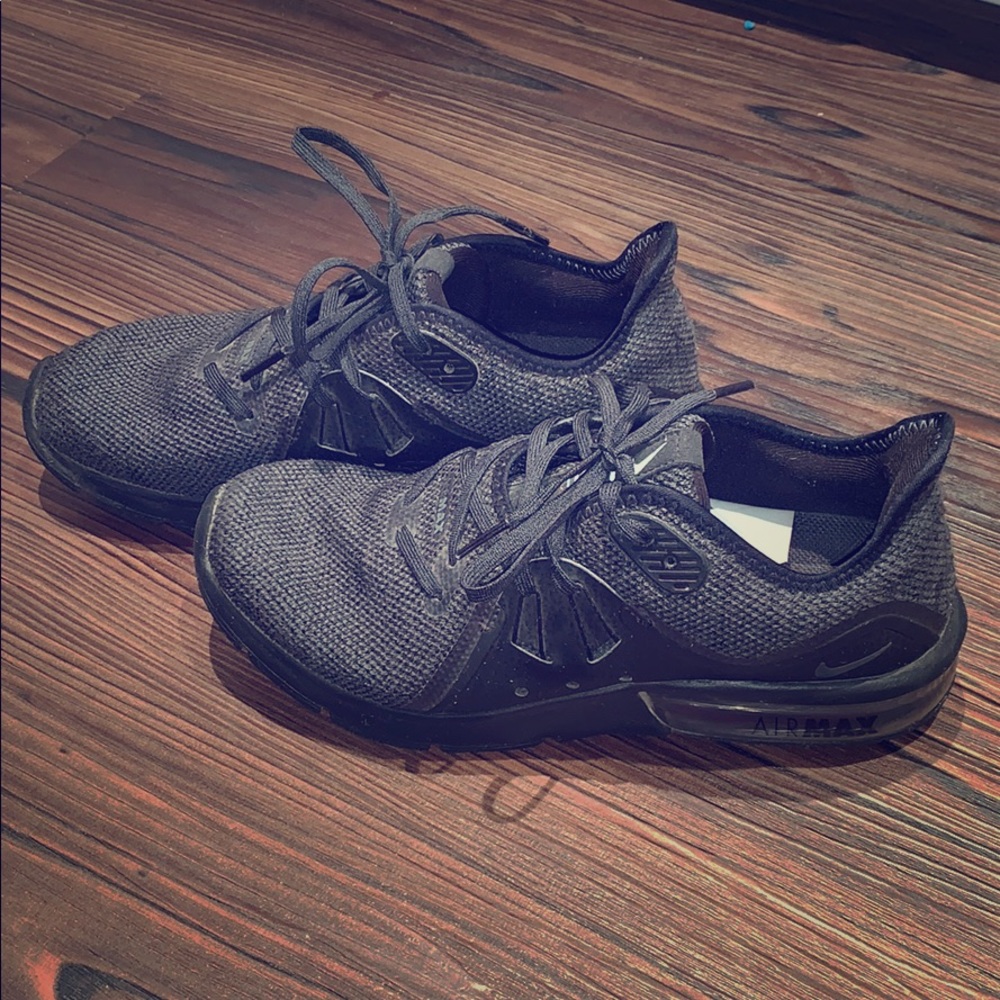🔥🔥Air Max Shoes size 7